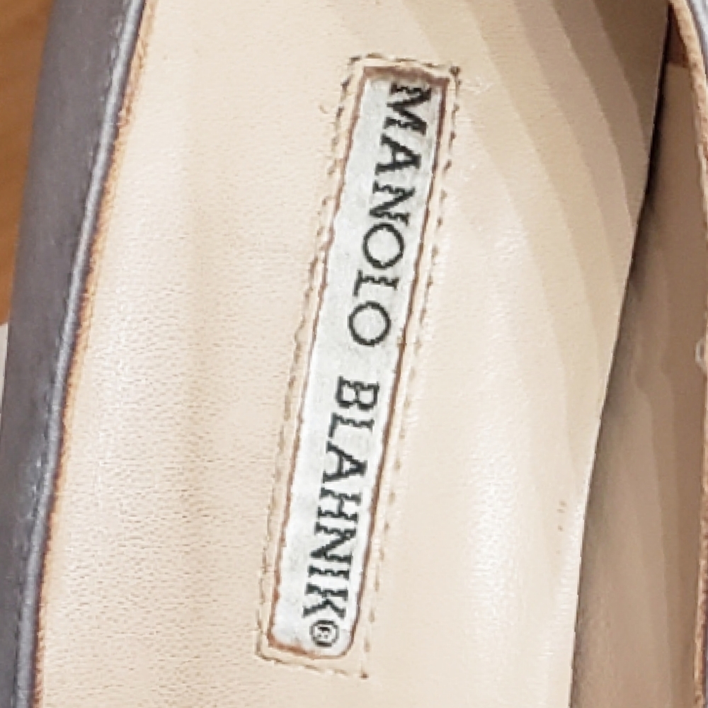 Manolo Blahnik Hangisi Grey Satin - Picture 9 of 13